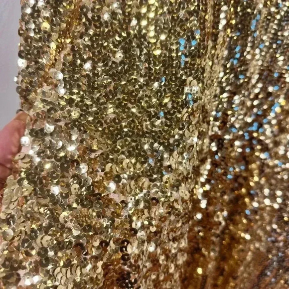 Maner gold sequin women’s midi length evening dress. Size 3X
NWT - Picture 9 of 10